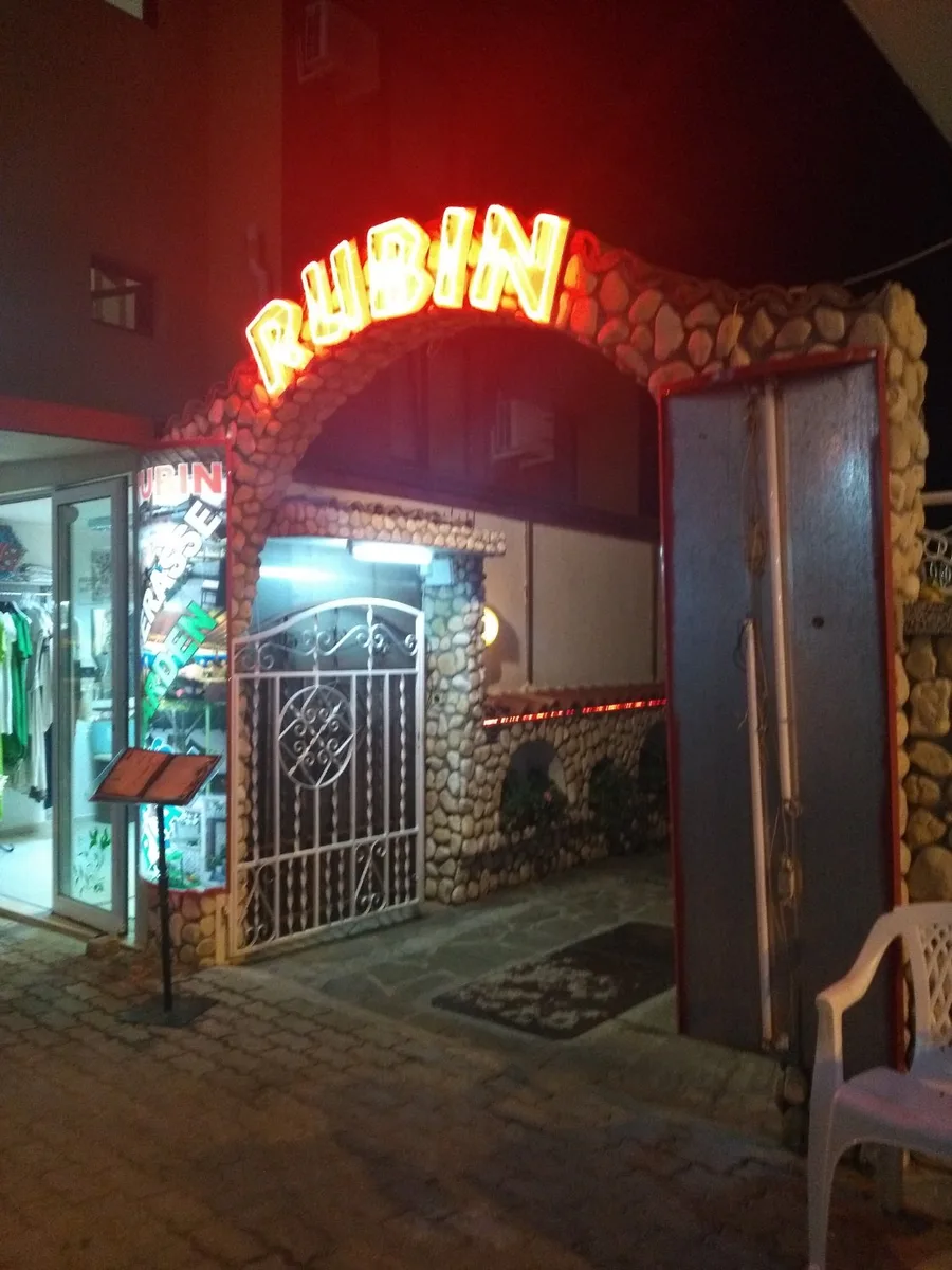Bar and Restaurant Rubins
