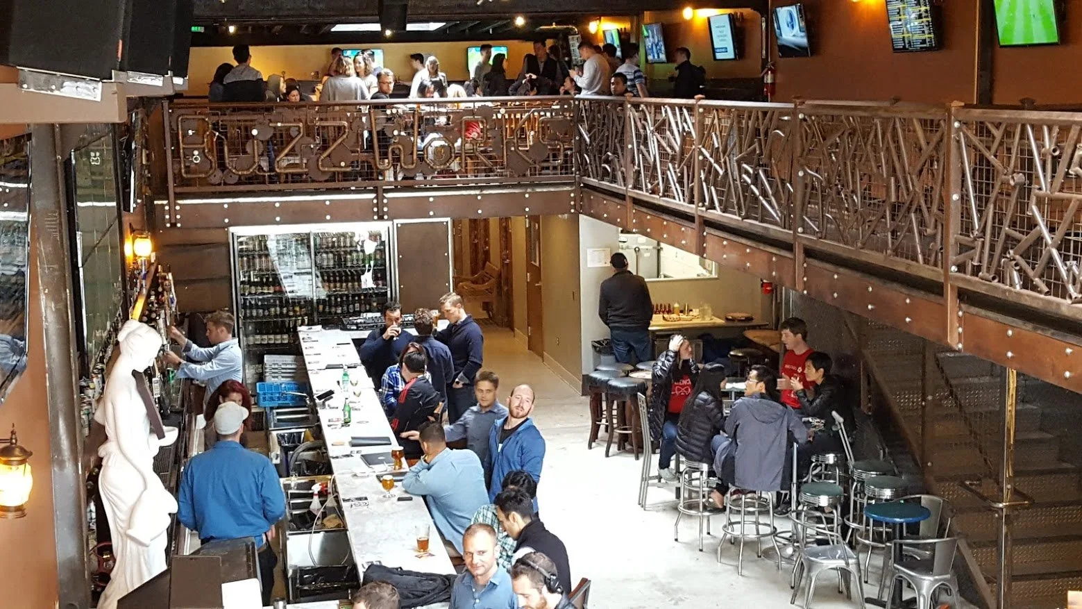 BuzzWorks Craft Beer Sports Tavern