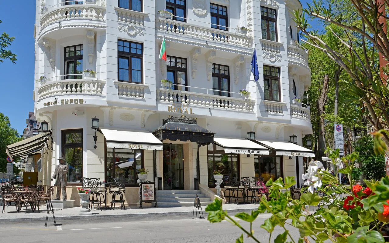 Cafe Burov