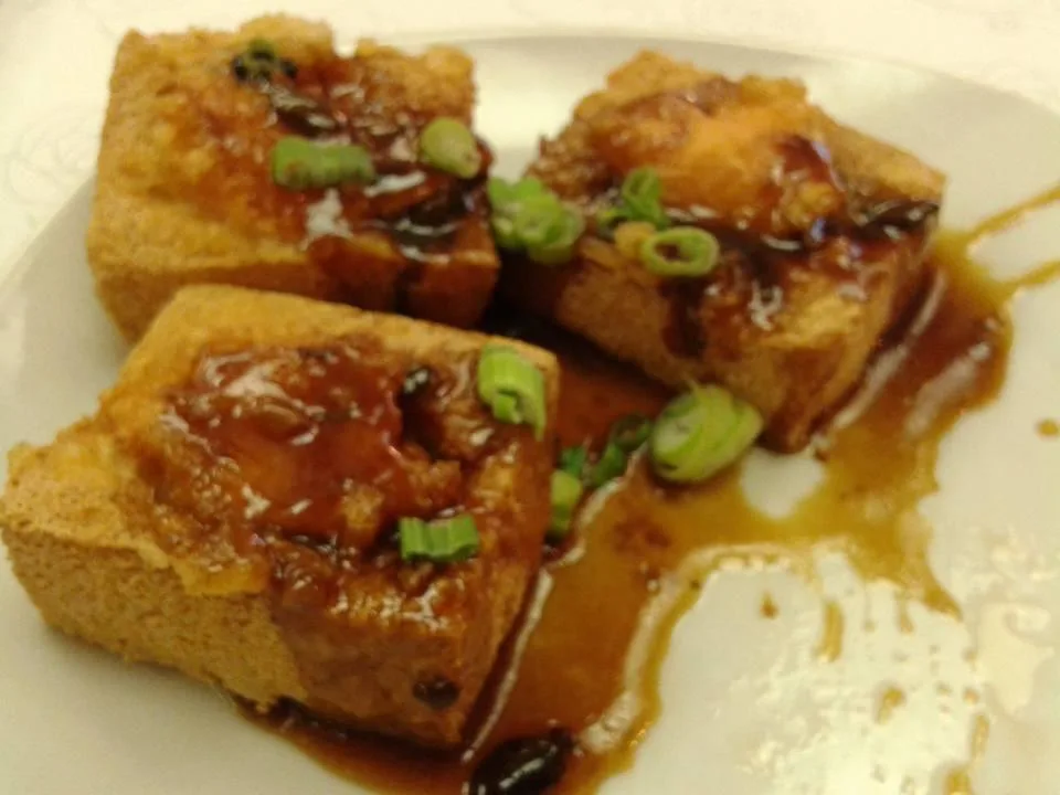 Canton Seafood & Dim Sum House