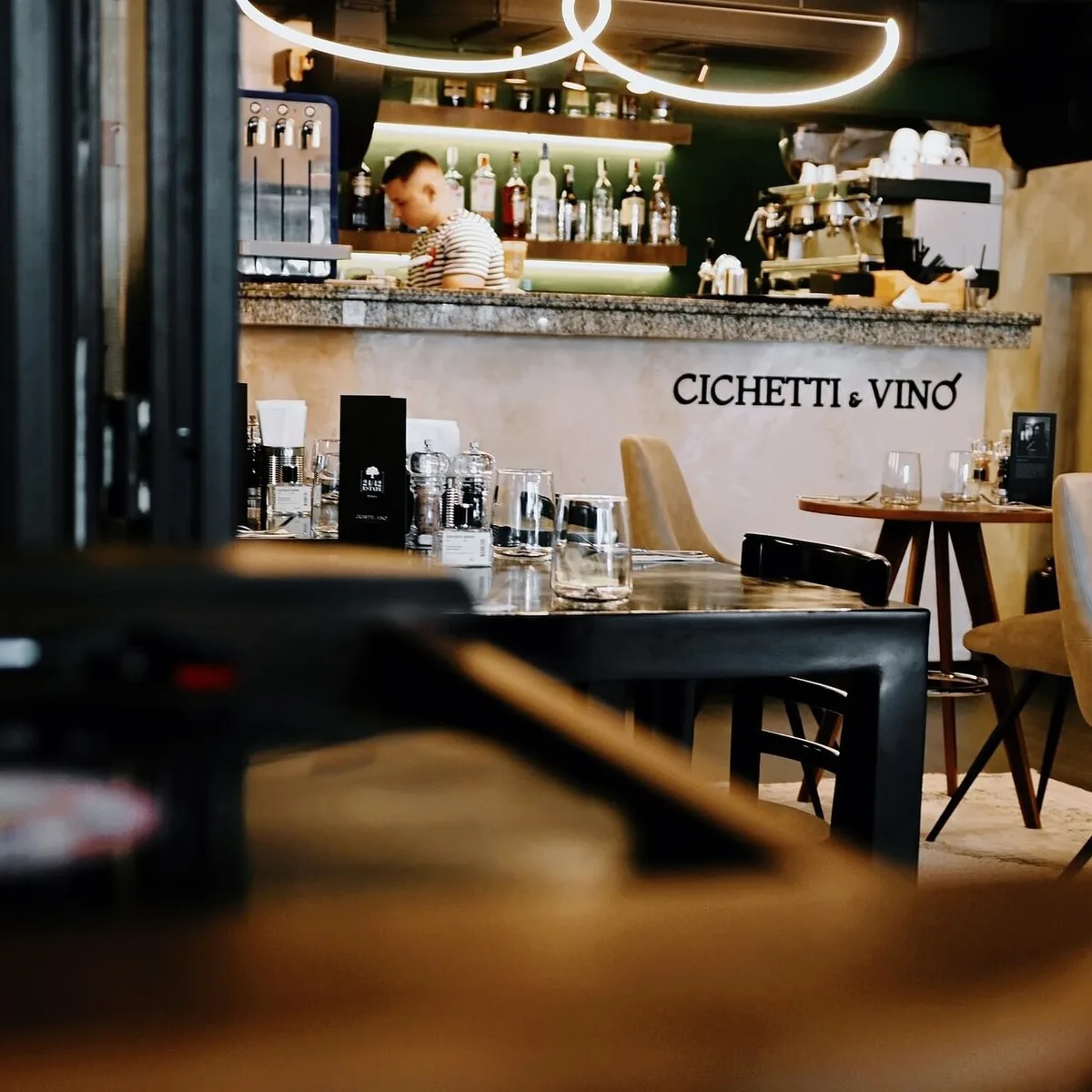 Cichetti & Vino