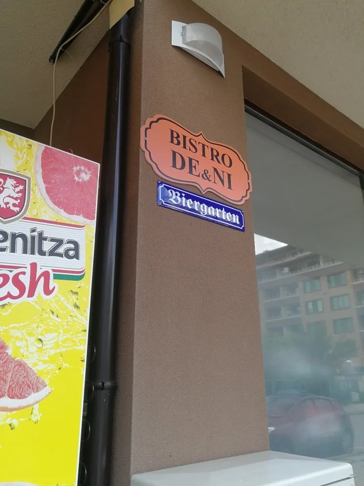 De&Ni Bistro