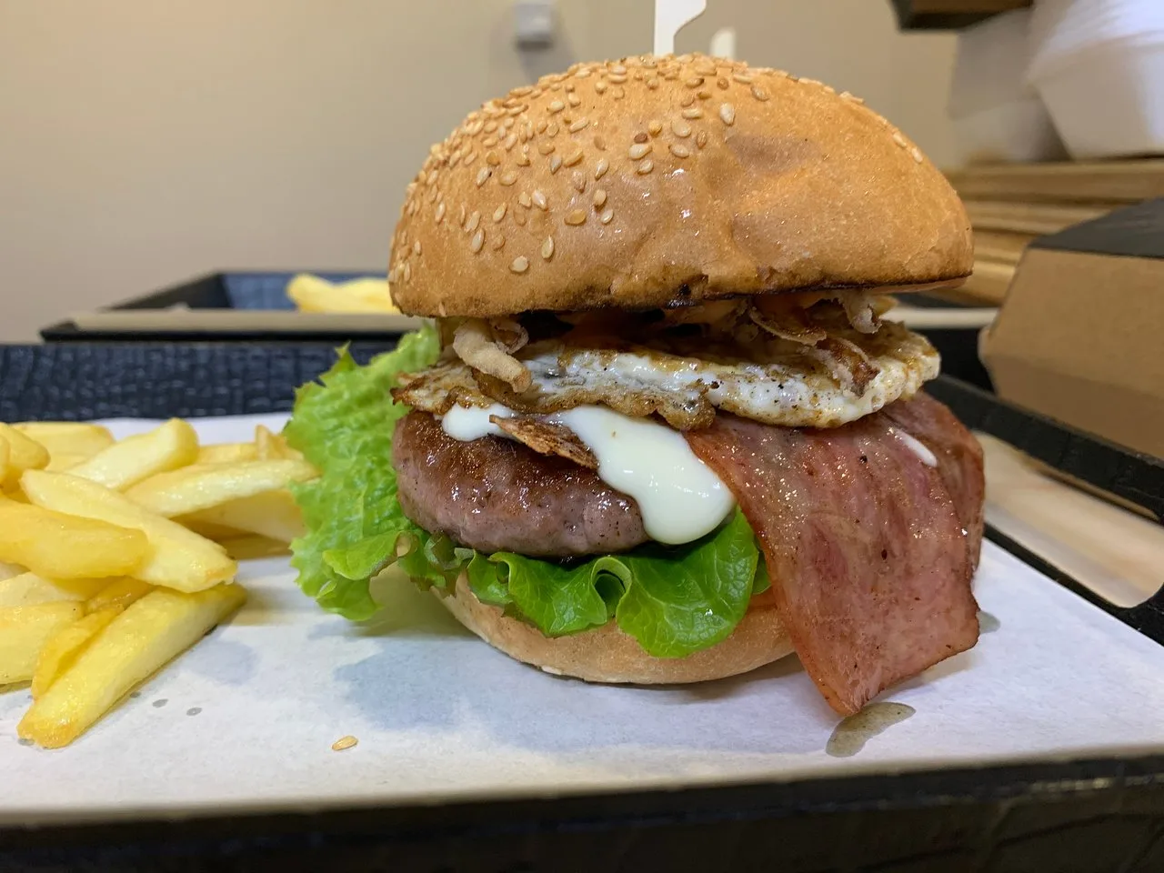 DG Burgers Coffee & Snacks