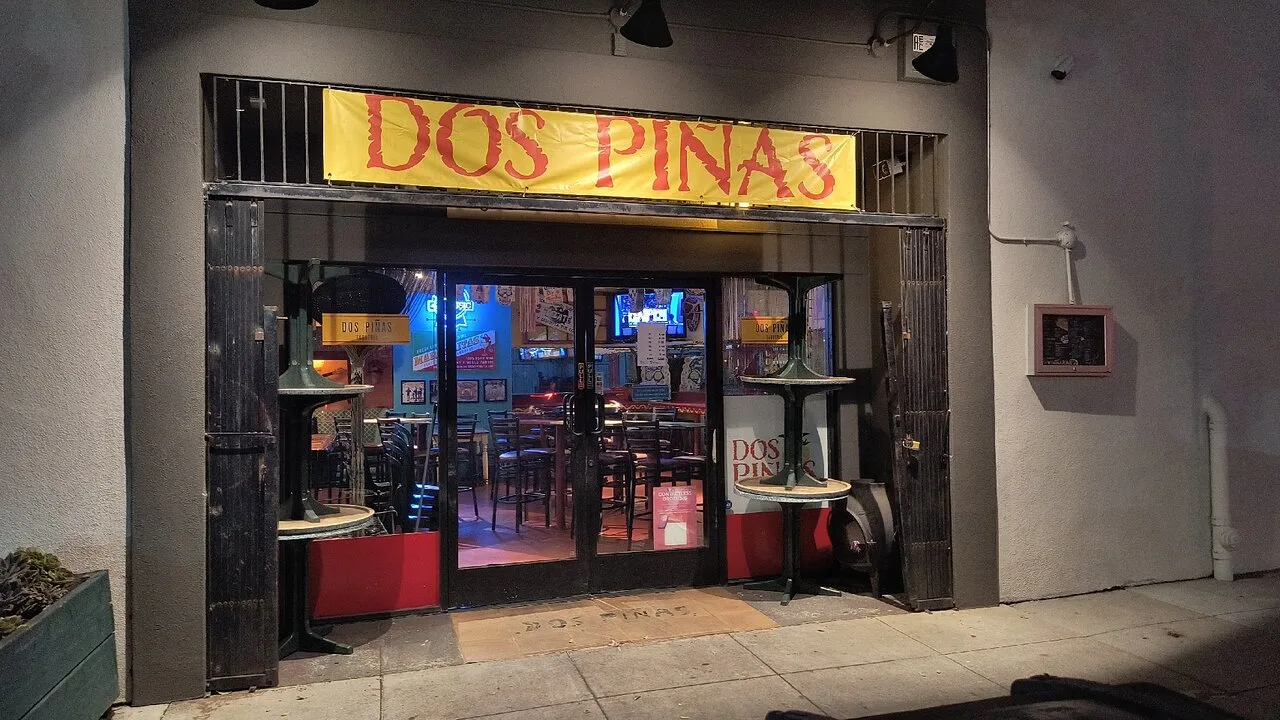 Dos Pinas
