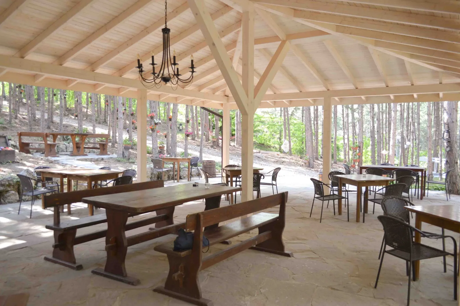 Forest Food House