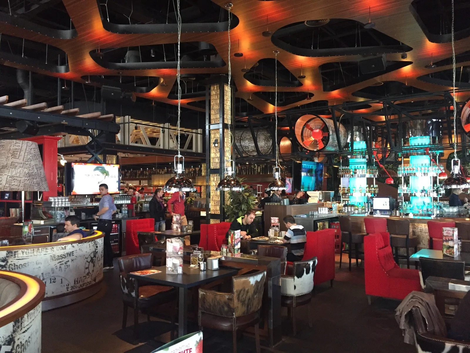 Happy Bar & Grill Mladost