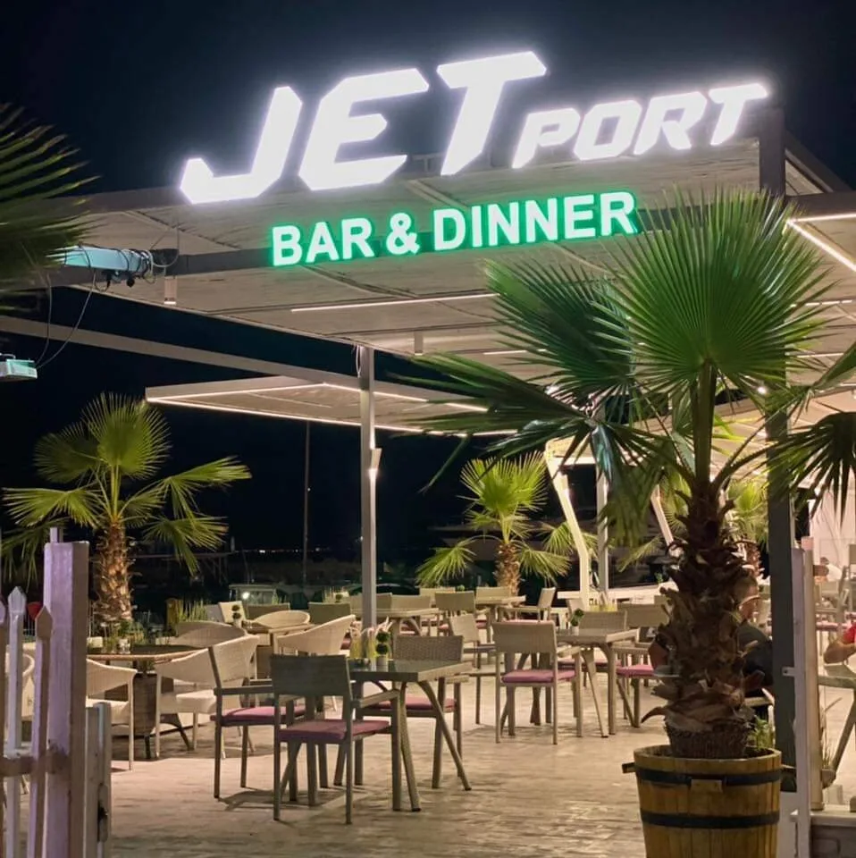 Jet Port Bar & Dinner