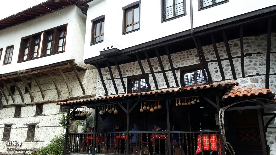 Mehana Raiski Kat