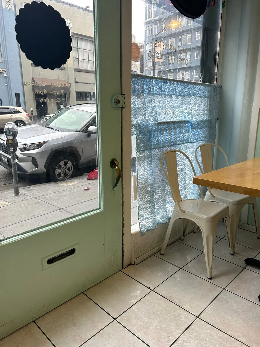 Mong Thu Cafe