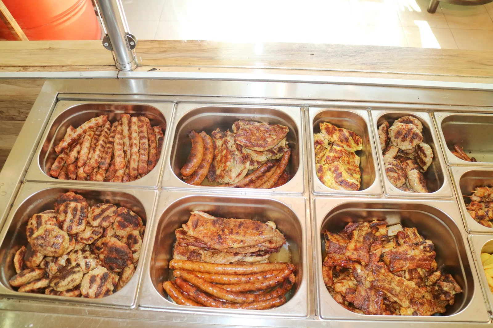 Nekov Grill