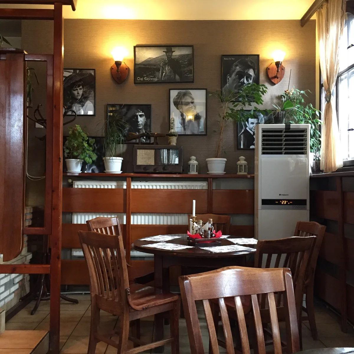 Nicol Restaurant