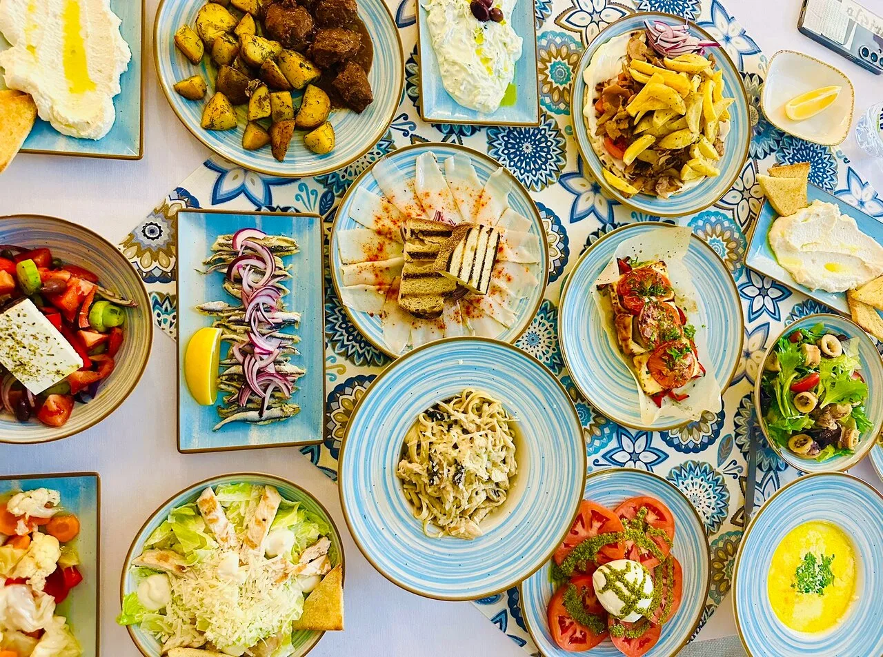 Nostimo Restaurant (NOT 'Bistro')