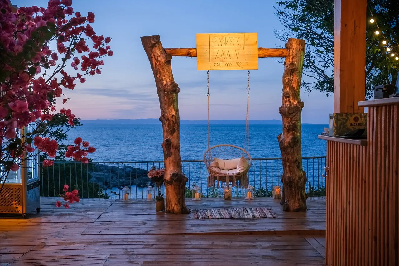 Paradise Bay Restaurant