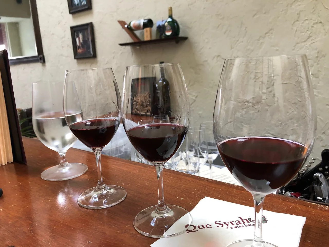 Que Syrah Wine Bar