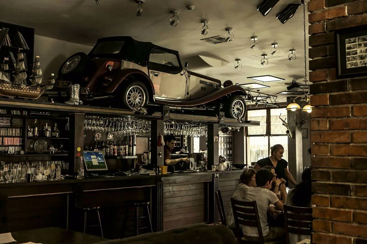 Queen`s Pub