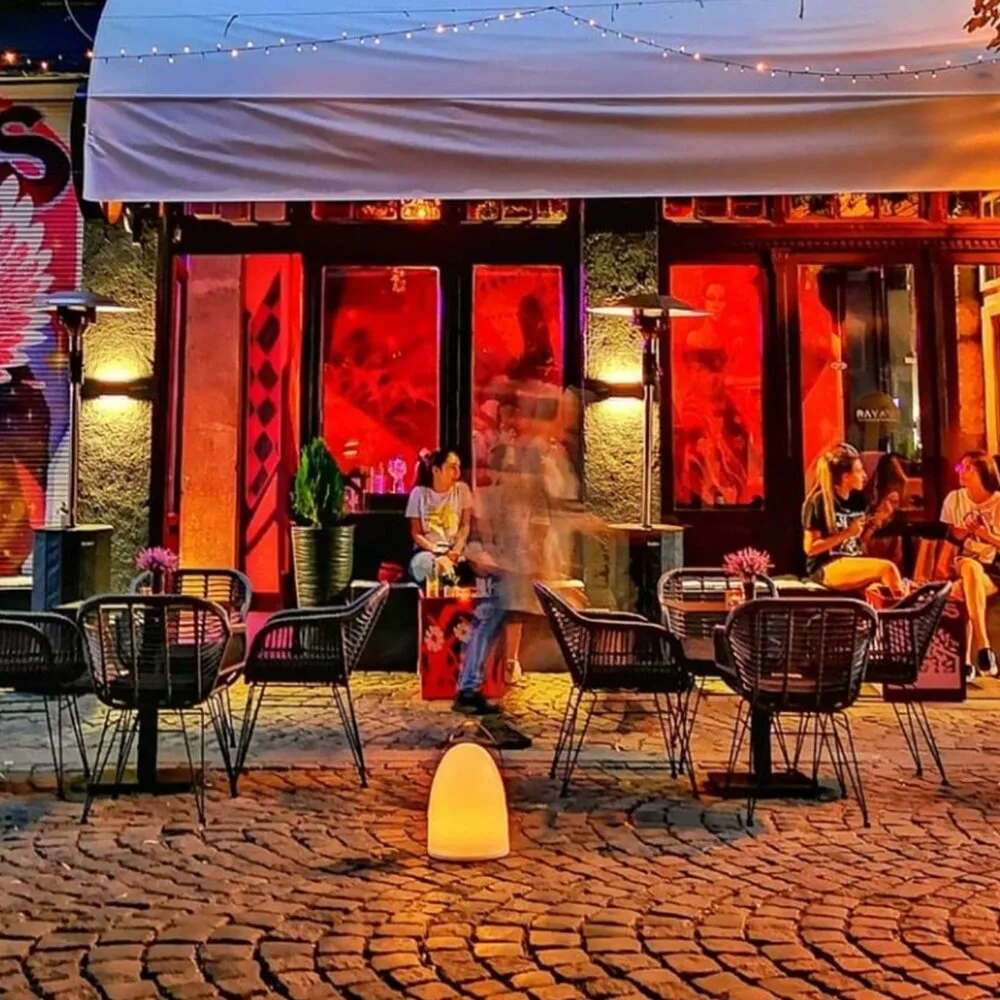 Raya's Bar