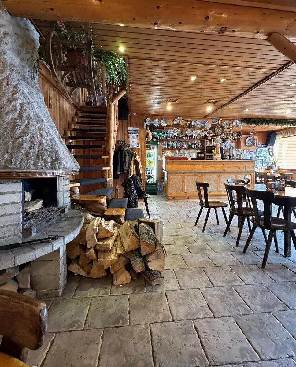 Restaurant Lawina / Avalanche