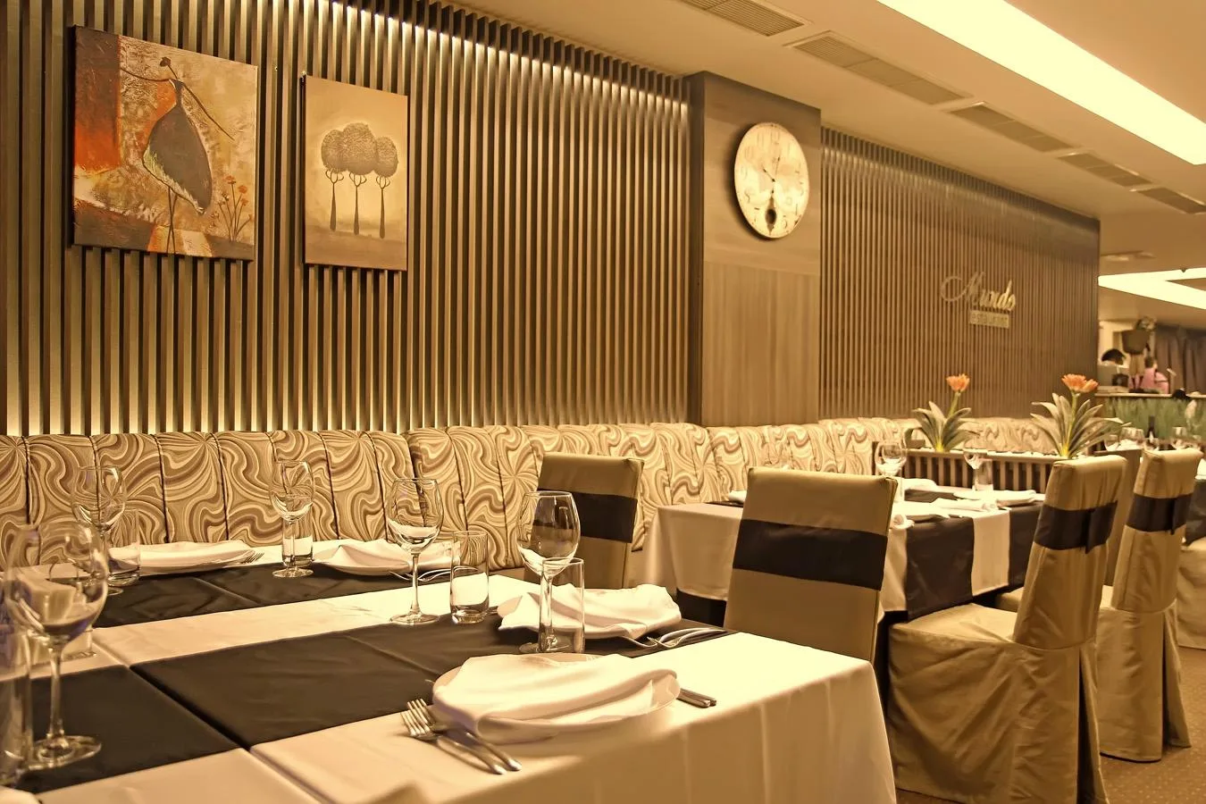 RESTAURANT MUNDO