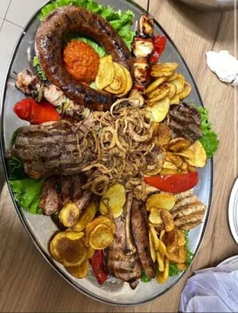 Restaurant "Three Voditsi"