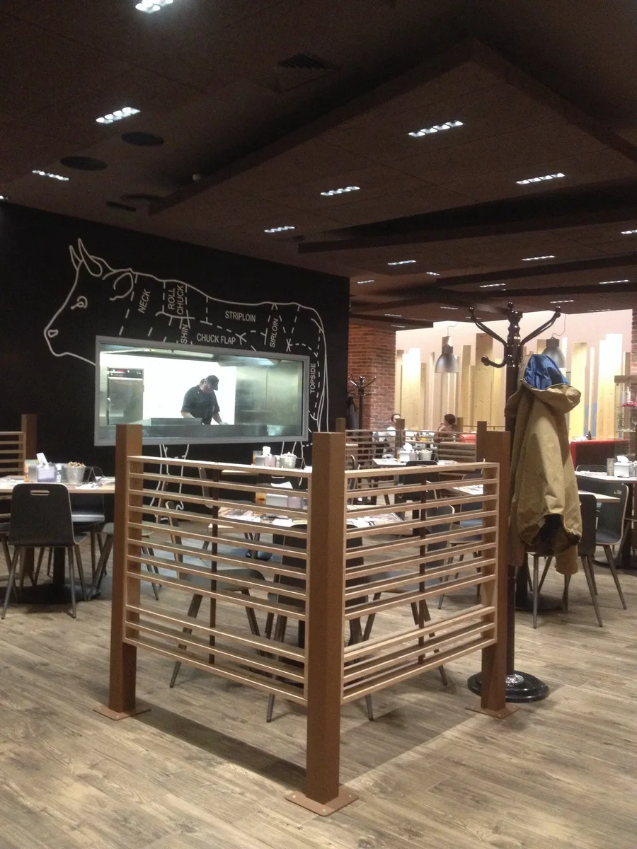 Roadhouse Grill - Arena West