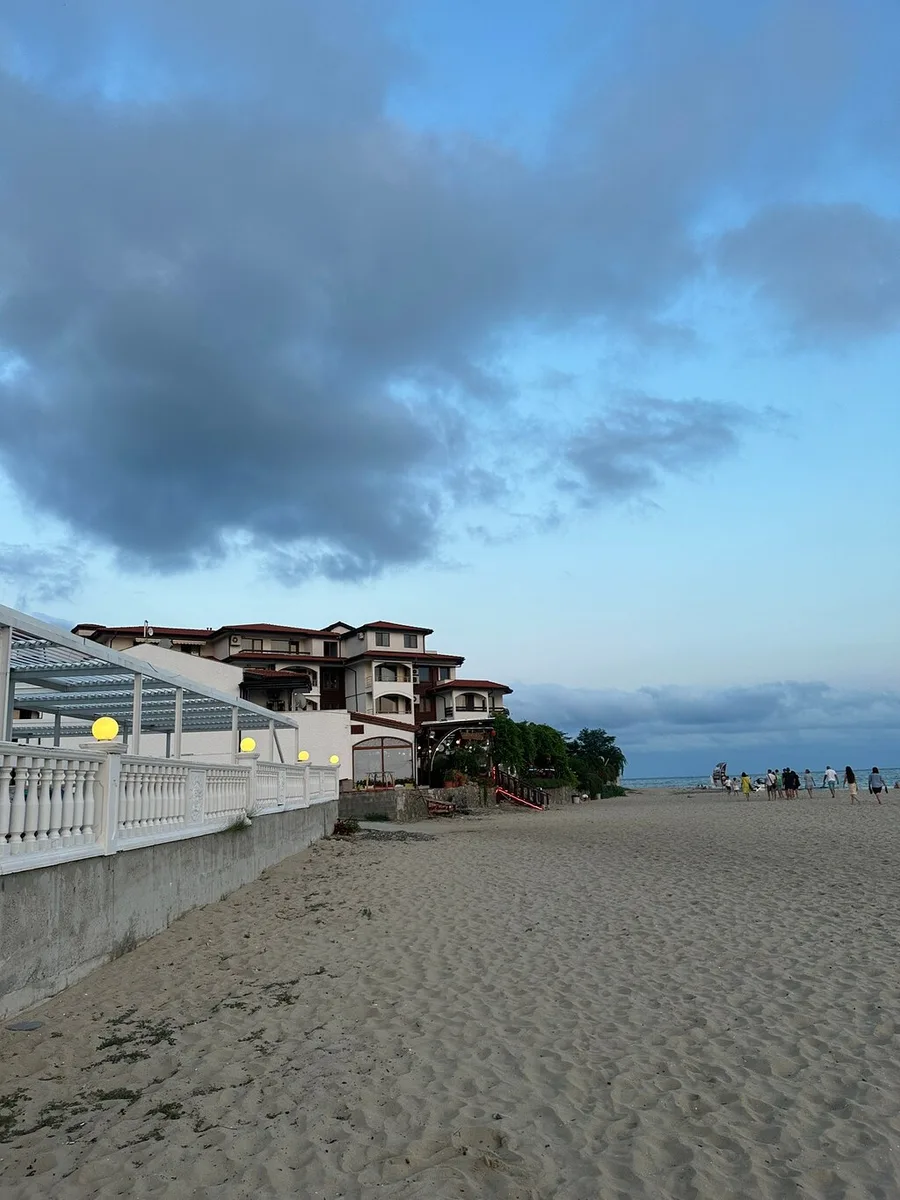 Robinson Beach Restaurant