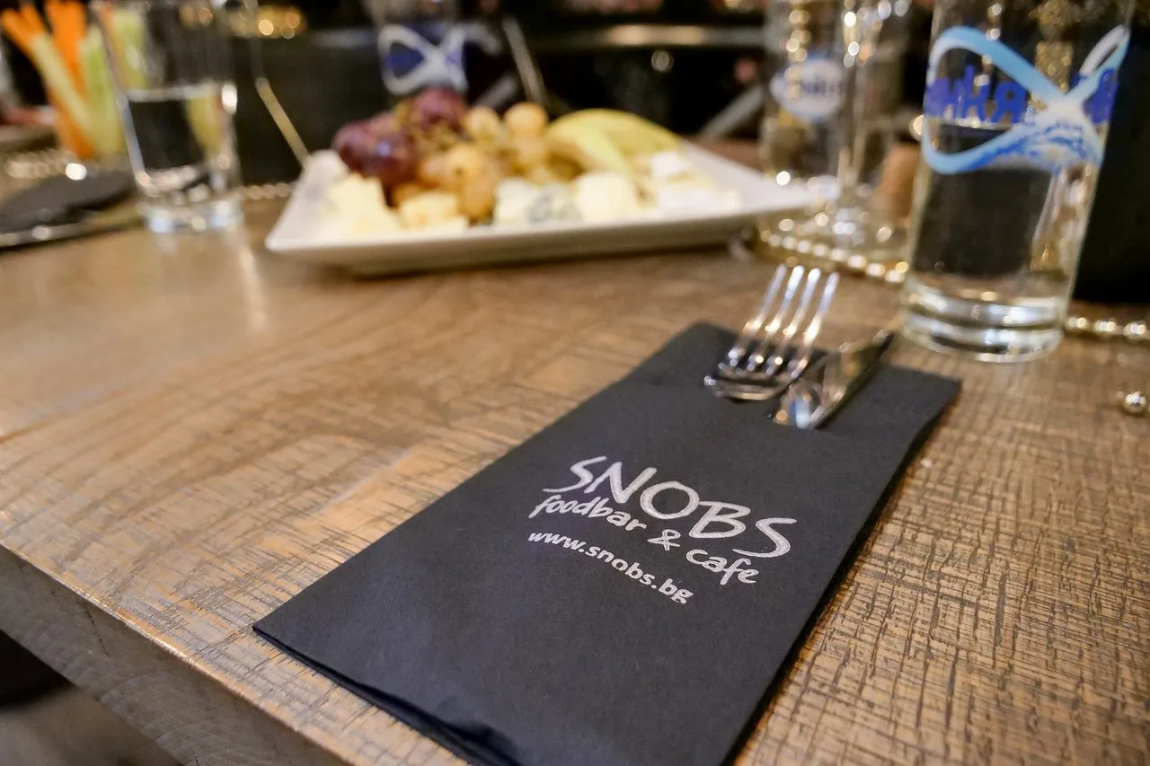 SNOBS Foodbar & Cafe