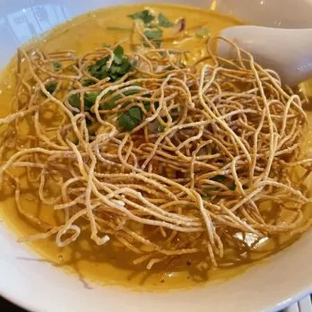 Sriracha Thai Cuisine