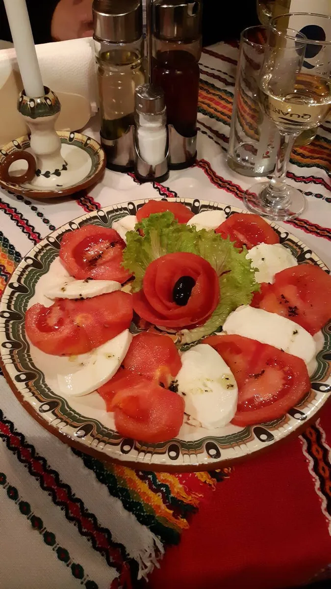 Tavern Hashove