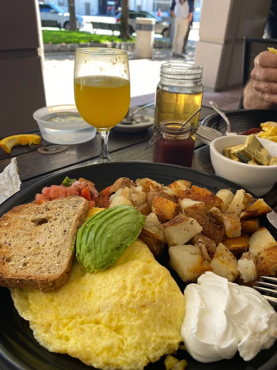 Town's End Brunch