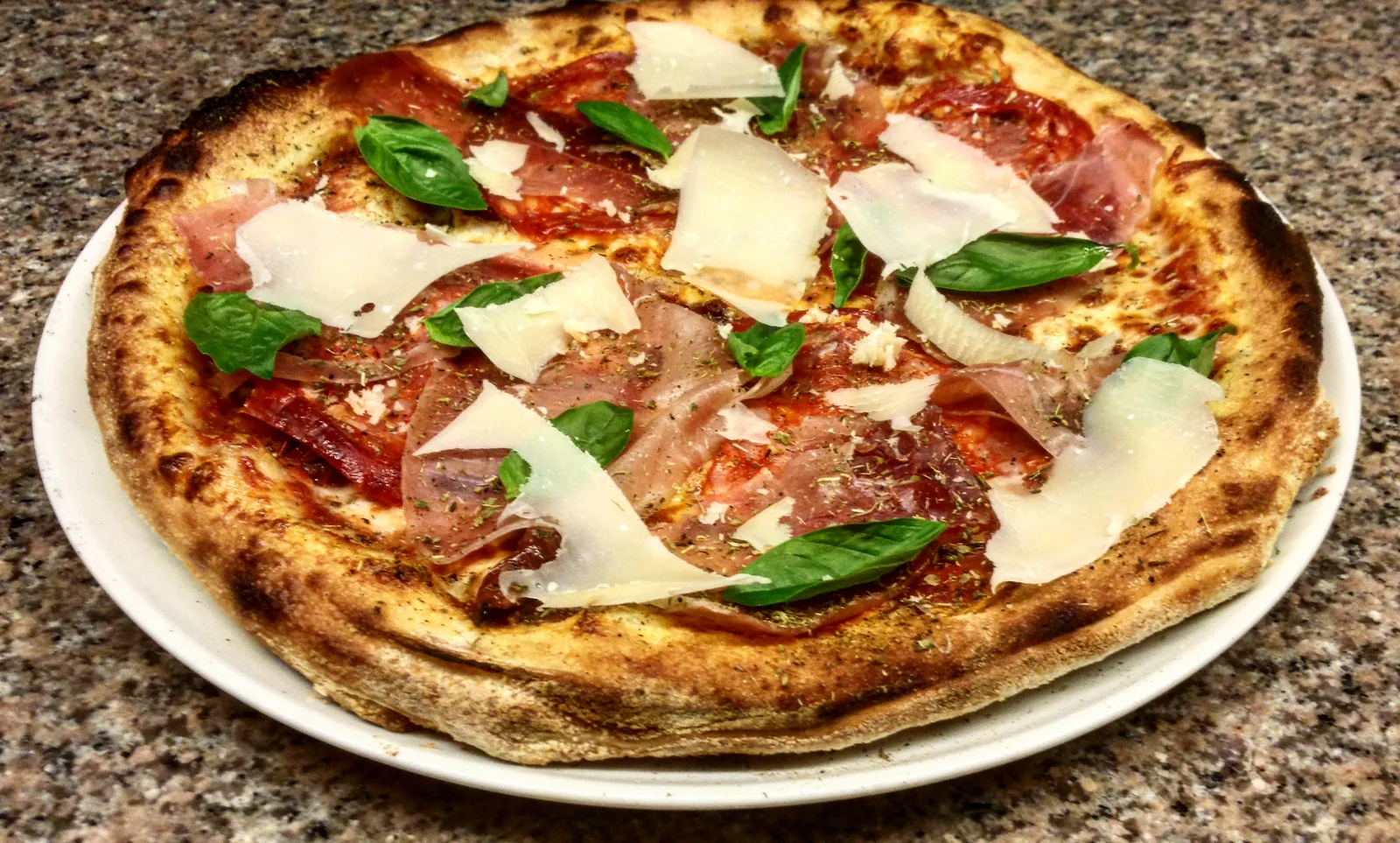 Trattoria La Strada Pizzeria