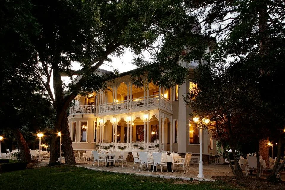 Villa Burov Restaurant Deluxe