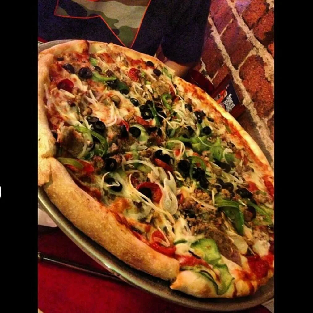 Village Pizzeria on Van ness & Sutter